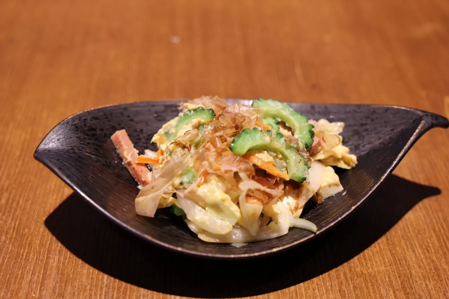 ニガウリと豆腐、卵の炒め物